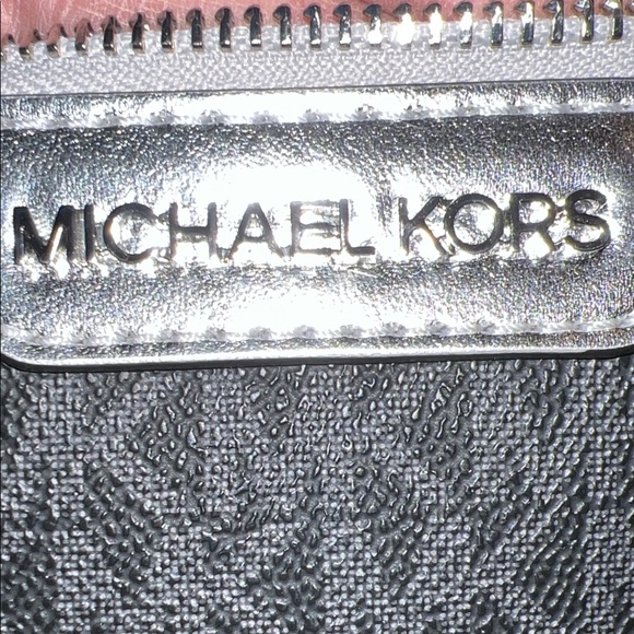 Michael Kors Black and Silver Backpack Med zip leather special NYC edition NWT - Picture 15 of 16